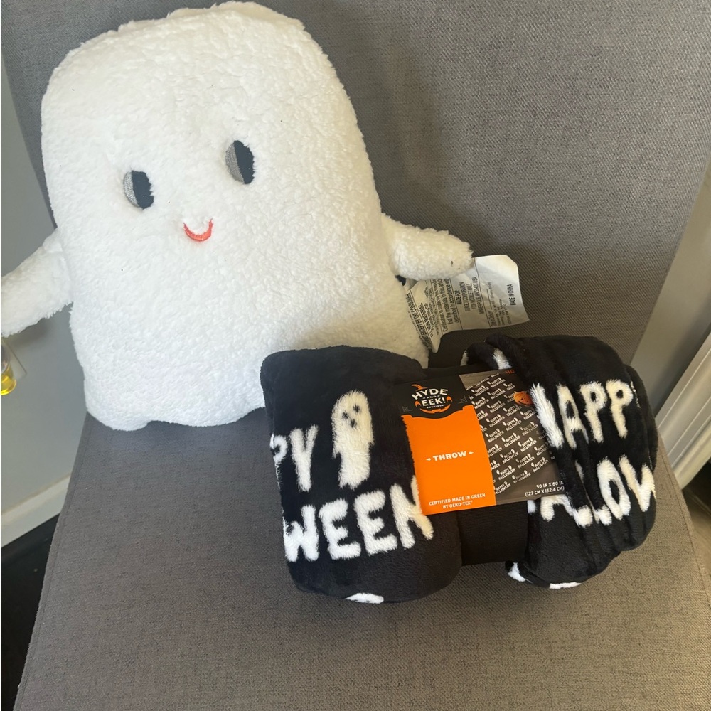 Hyde and eek shearling ghost and fleece ghost throw